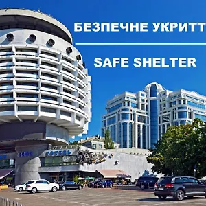 *** Hotel Salute Ukraina